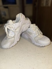 Size 4 (GS) – Nike Huarache Run Low White Pure Platinum