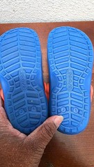 Crocs Kids Blue Clogs Blue Orange Strap & Green Fleece Lining Size j 1