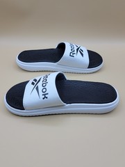 Reebok Little Kid’s Slides Sandals Shoes Size 1Y White Black Sports Beach Pool