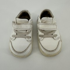 Carter’s Simple Joys Jesse White Navy Sneakers Baby Boy First Walker Size 5M