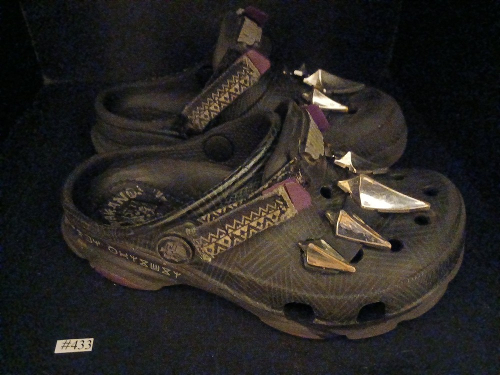 Crocs Black Panther Wakanda Forever All Terrain Black Clogs Size Kids 12