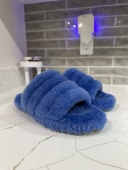 UGG Fluff Yeah Slide Gradient. Big Kids size 6 M. Color Blue.