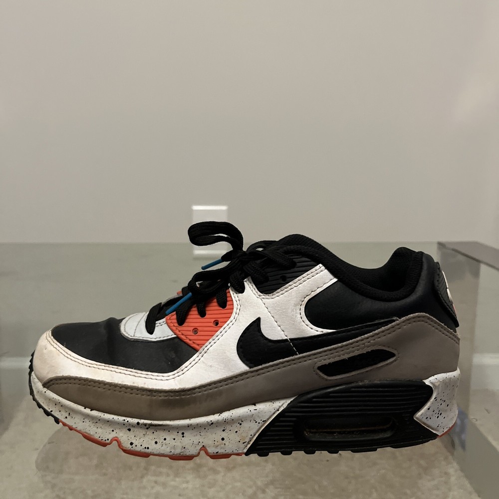 Nike Air Max 90 White Black Orange Youth Size 7Y CD6864-110 Good Condition EUC