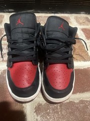 Size 6.5 (GS) – Jordan 1 Low Bred Toe