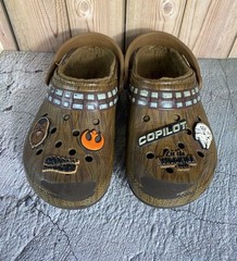 Crocs Star Wars Chewbacca Size Junior SZ 4 Classic Lined Clogs Used