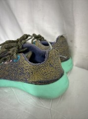 Allbirds Smallbirds Wool Runner Wowza Blue/Buoyant Mint Youth Size 1 Flaw