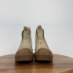 Big Kids Converse Chuck Taylor All Star Chelsea Beige Suede Lug Sole Boot Size 5