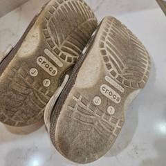 Youth Crocs. Size J 1