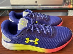 Under Armour Kids/Unisex Indigo / Yellow Surge 2 Splash Sneakers (3024102-500)
