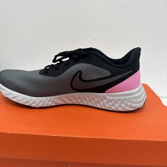 Nike Revolution 7 Kinder Sneaker Psychic Pink-Dark Grey – Womens 8