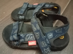 Little Kids Marvel Avengers Sandals Size 8 by Marvel in Blk/Navy Blue / Size 8