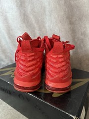 NIKE LEBRON 17 XVII (GS) UNIVERSITY RED SZ 6.5 Y BQ5594-600 With original Box