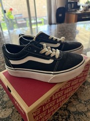 Vans Youth Old Skool Low Top Black & White Sk8 Shoes – Size Y2