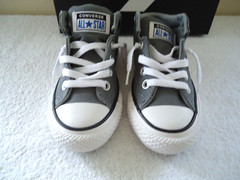 “ NIB “ Converse Juniors Size 11 Gray Chuck Taylor All Stars Gym Shoes “ GREAT „