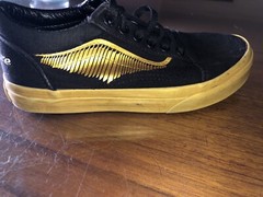 Vans X Harry Potter Limited Edition Old Skoll Golden Snitch Sneaker Black US 1.5