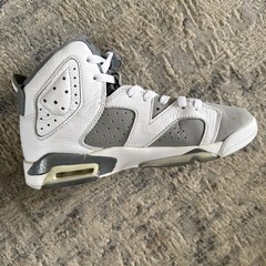 Size 5.5 (GS) – Jordan 6 Retro Mid Cool Grey – 384665-100