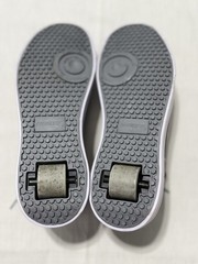 Heelys Gray Canvas Roller Skate Shoes HES10455 Youth Size 8 One Wheel Low Top