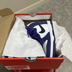 Kids 4.5 NEW White/midnight Navy Blanc/marine Minuit