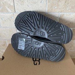 UGG TASMAN BRAID GREY GRAY SUEDE SHEEPSKIN SLIPPERS KID YOUTH 6 = WOMEN 8