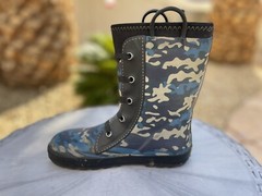 Western Chief camo reflective neoprene sneaker boots blue Kids US 2/3, EU 33/34