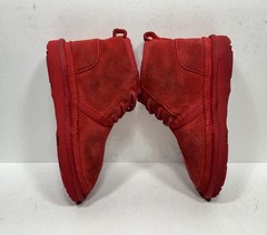 Ugg x Elmo Neumel II 2 Boots 1127431K Red Suede Kids Size 2 Sesame Street