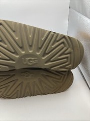 UGG Kids Classic II Boot, Size 6, Authentic with Original Box, Chestnut 1017703K