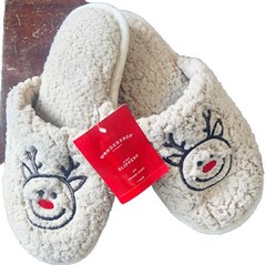 Kids Plush Tan Sherpa Reindeer Christmas Slippers Scuffs Small (4-5)