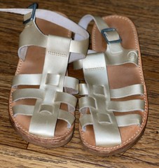 Freshly Picked Gold Bixby Sandal Size 1 Girls
