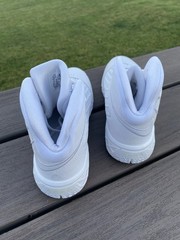 Nike Kobe III Kids‘ GS Halo Sneakers Triple White, HQ2304-100, Size Y5.5 / W7