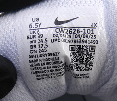 Nike Shox R4 ‚White Metallic Silver‘ 2025 (GS) Sneakers CW2626-101 Sz 6.5 Y