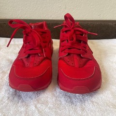 Nike Air Huarache Run Triple Red Size 6.5Y Sneakers Athletics Lace Shoes Youth
