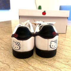 adidas Gazelle Hello Kitty 50th Anniversary Girls Sneakers White US1.5 NWT