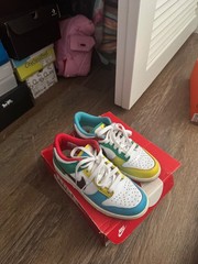 Size 5 – Nike Dunk SE Low Free.99 – White