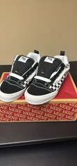 Brand New Vans Knu Skool 5Y