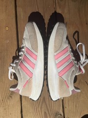 Adidas Run 70s Kid’s Unisex Sneaker Size 4 Lace Up Shoe White 2023