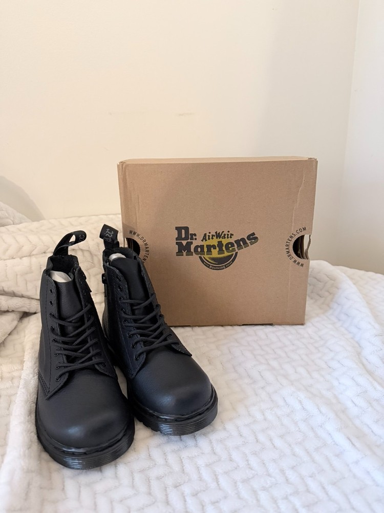 Dr. Doc Martens Combat Boots 1460 Pascal Mono T Black-Child 10 *NEW IN BOX