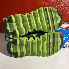 Reebok Zig Dynamic (ps) size 12 v58801