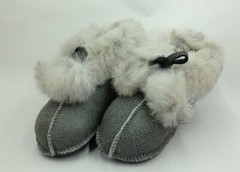 Children’s sheepskin slippers