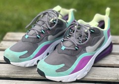NIKE Air Max 270 React GS Size US 6.5Y BQ0103 007 Purple Green