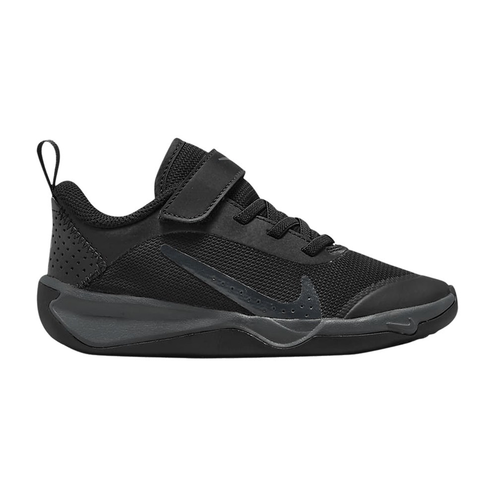 Nike Omni Multi-Court PS ‚Black Anthracite‘ DM9026-001