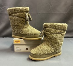 New Donsje Myril Stone Sheep Wool / Shearling Kids Boots W Tassel – US 1 / EU 32