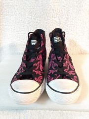 Converse Chuck Taylor One Star High Top Junior Black Pink Shulls Hearts Size 2