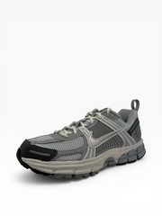 Big Kid’s Nike Vomero 5 (GS) Pure Platinum/Metallic Silver (HF6998-002)Size 7Y