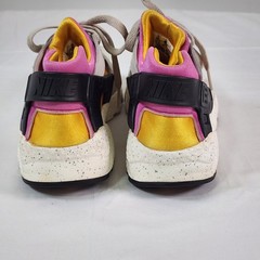 Nike Huarache Light Bone Pink Gold Grade School Youth Size 5.5Y 654275-043
