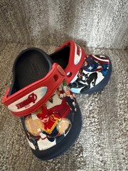 crocs marvel avengers size C5