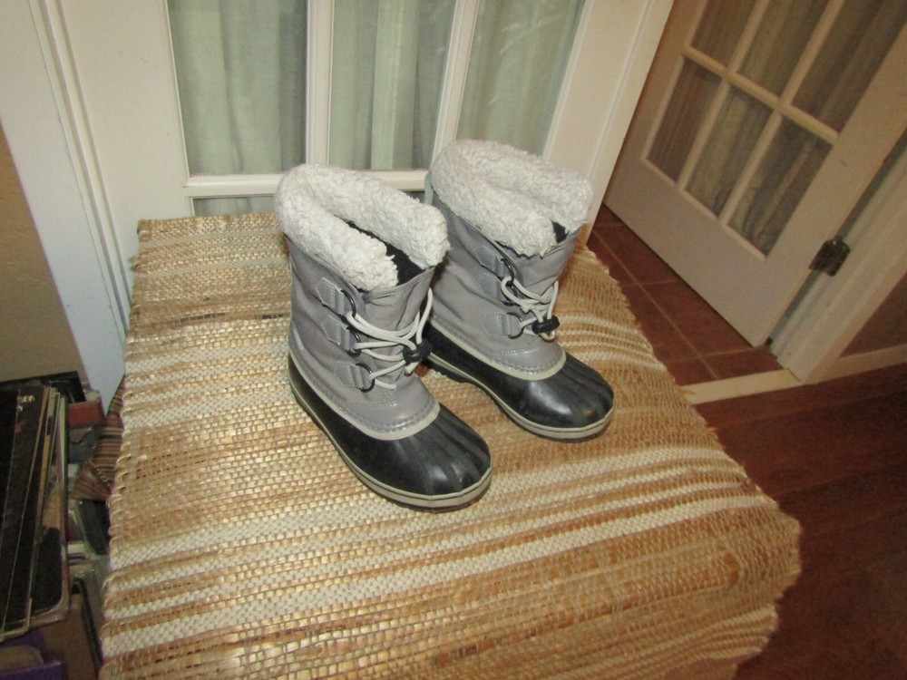 Sorel Yoot Pac Winter Snow Boots NY1962-053 Youth Older Kids Size 1 Gray