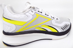 NEW! Reebok Floatride Fuel Casual Athletic Youth Kids Shoes Size 4.5 M, Multi