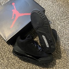 2025 Black Cat 3s Size 6Y/6.5Y MISMATCH