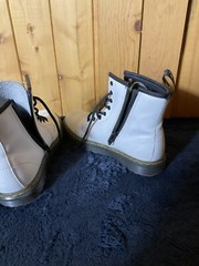 Dr Doc Martens White Air Wair Boots AW004 Kids Size 3 ZAVALA J