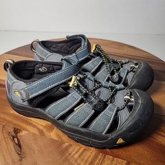 KEEN Newport Waterproof Sandals Blue Unisex Youth Size 3 Outdoor Camping Hiking